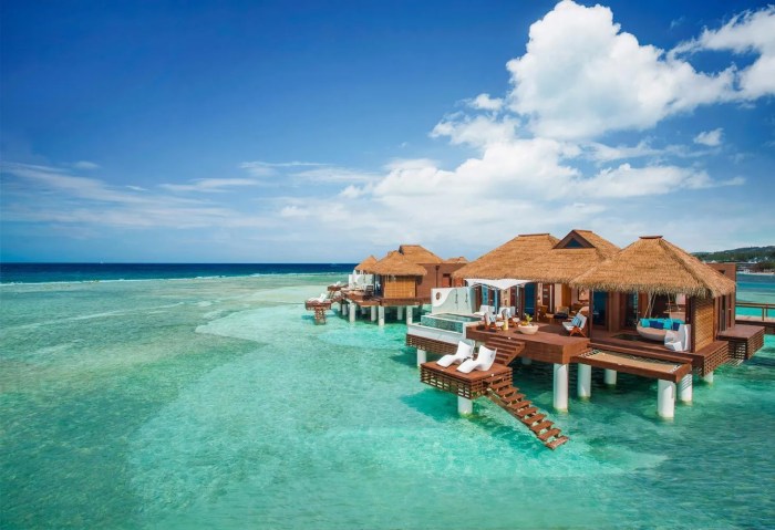 Caribbean island sailing antigua